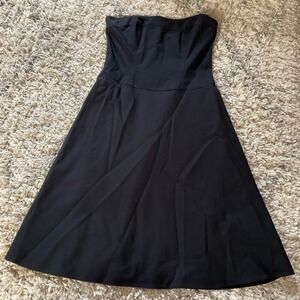 White House Black Market Strapless Fit and Flare Dress Black Size 6 RN111459